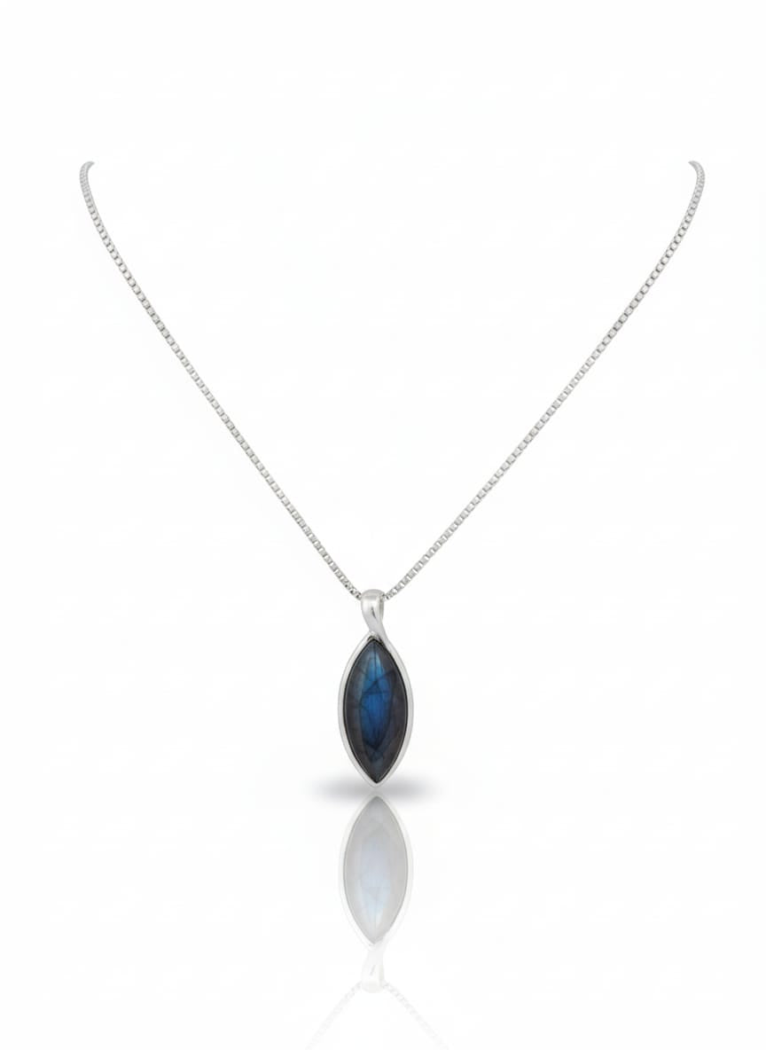 LABRADORITE PENDANT