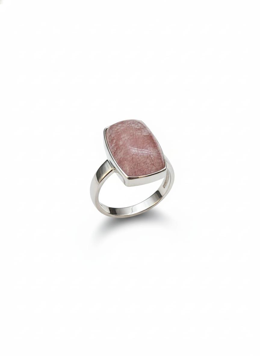 STRAWBARRY QUARTZ RING