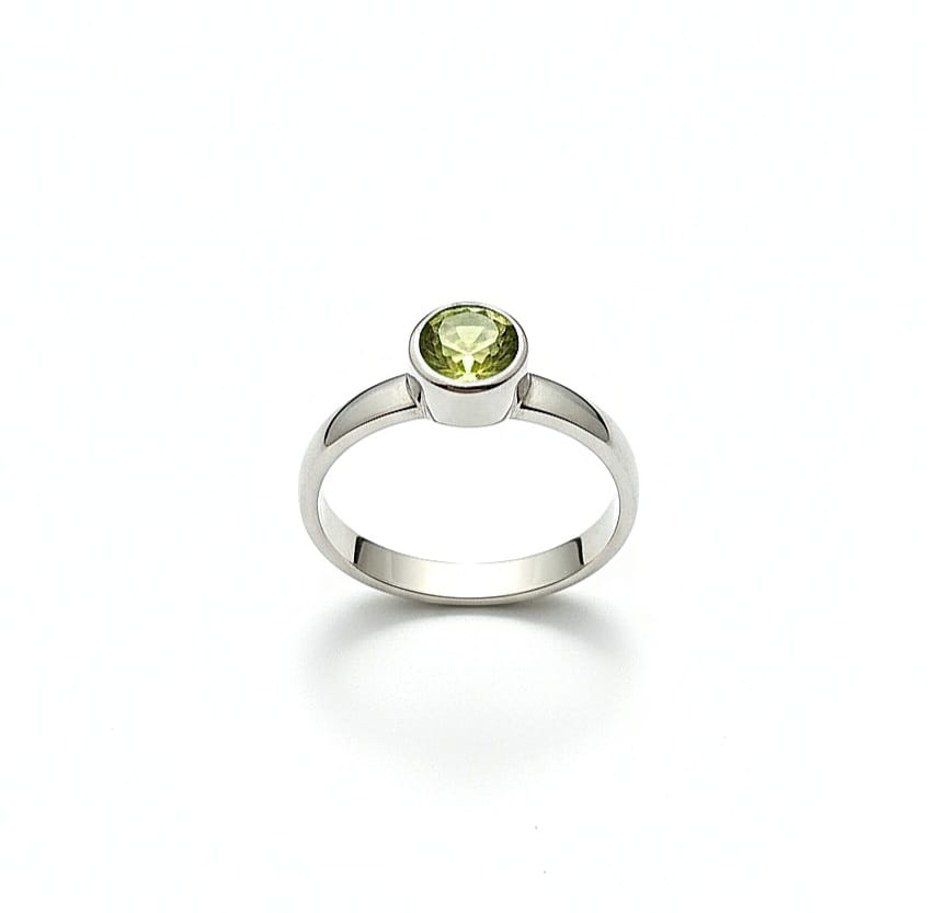 PERIDOT RING