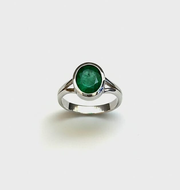 EMERALD RING