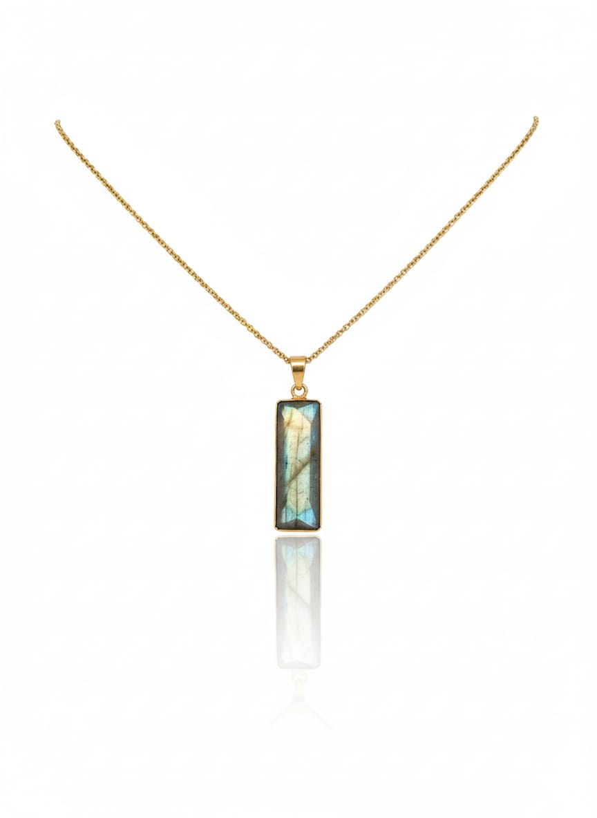 LABRADORITE PENDANT