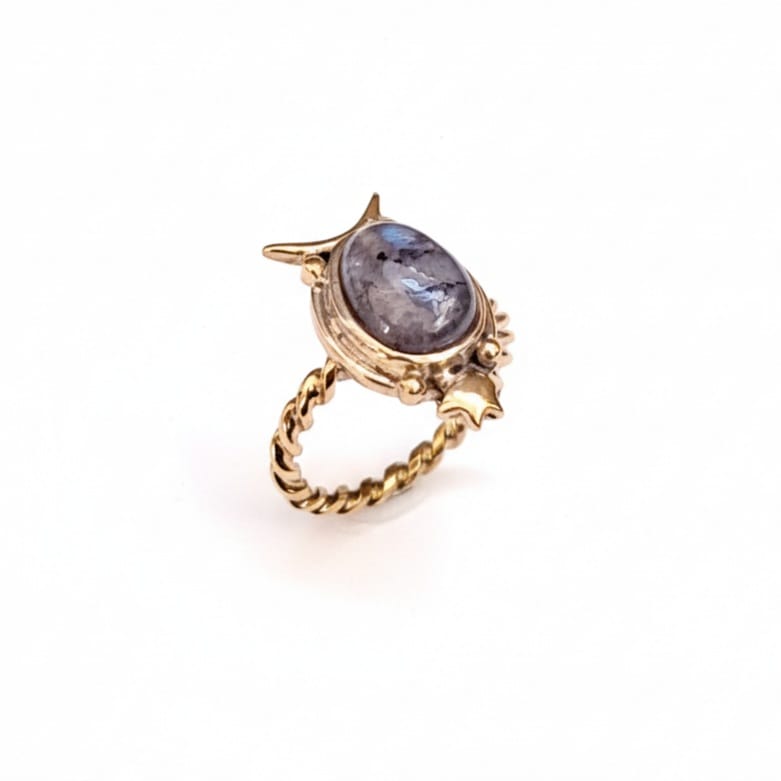 LABRADORITE RING