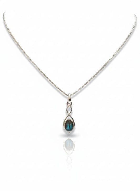 LABRADORITE PENDANT