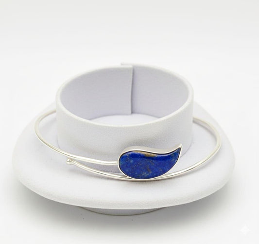 LAPIS CUFF