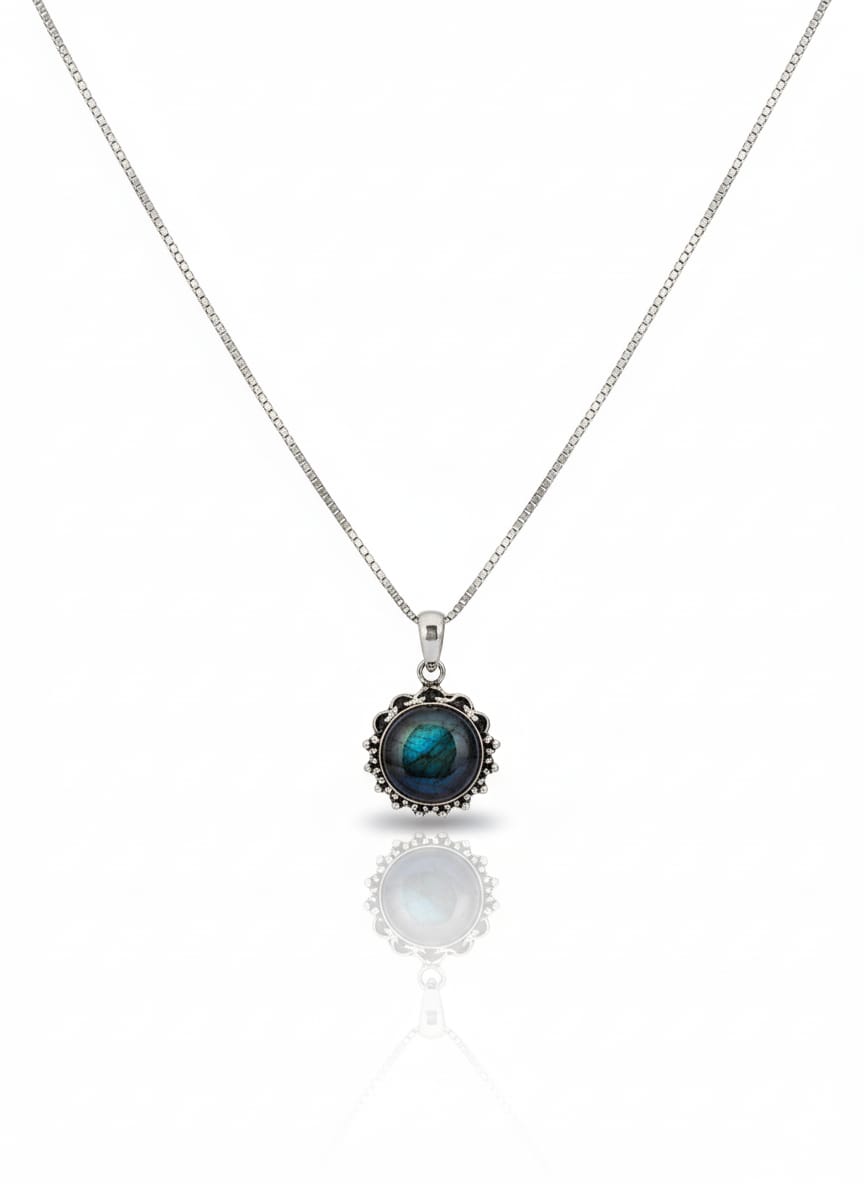 LABRADORITE PENDANT