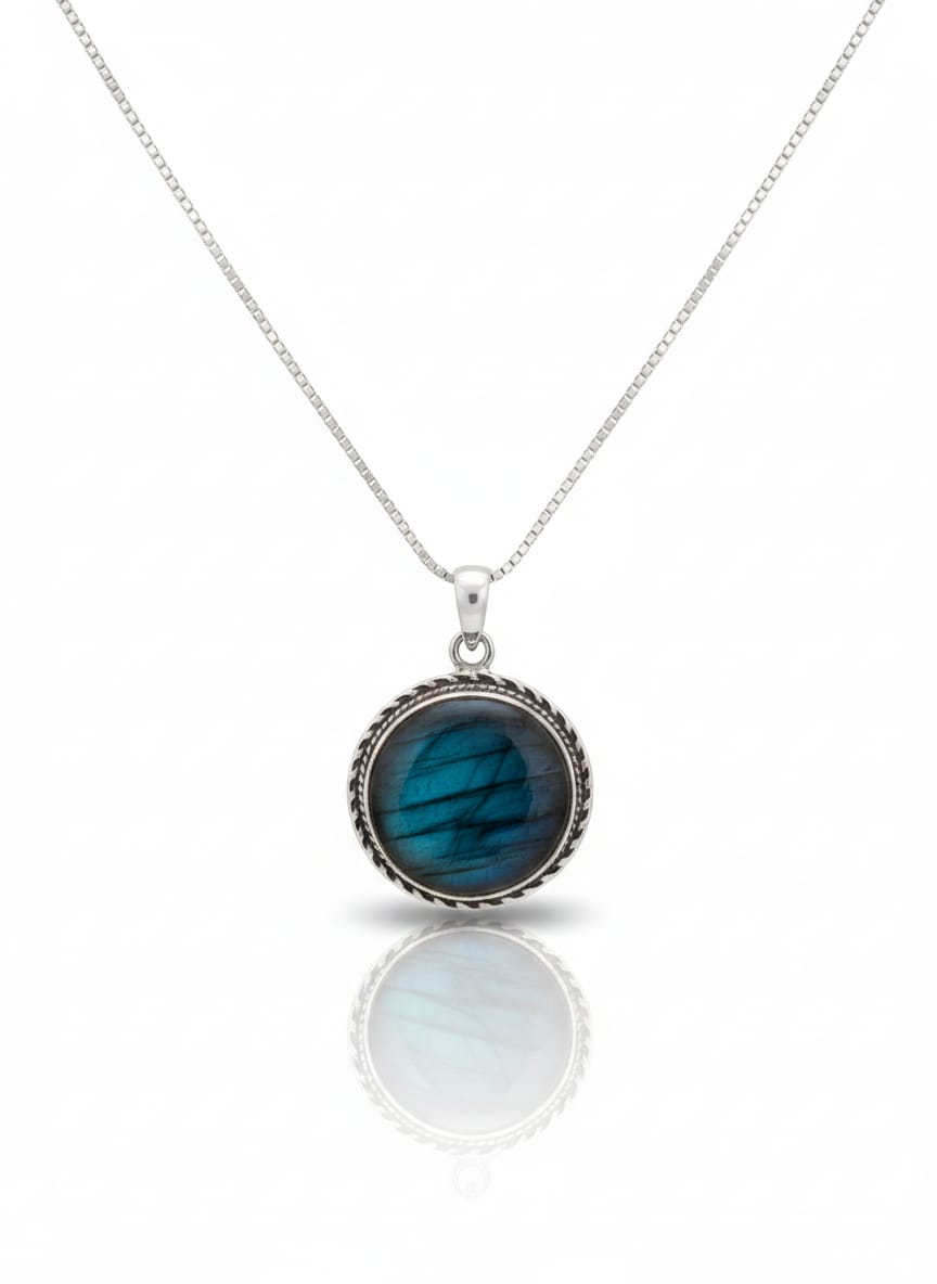 LABRADORITE PENDANT