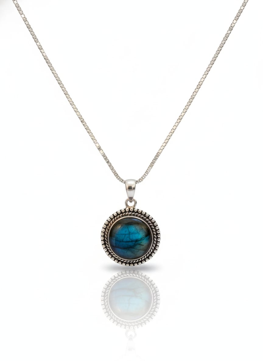 LABRADORITE PENDANT