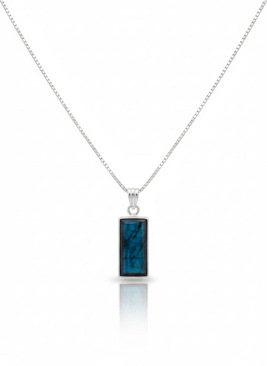 LABRADORITE PENDANT