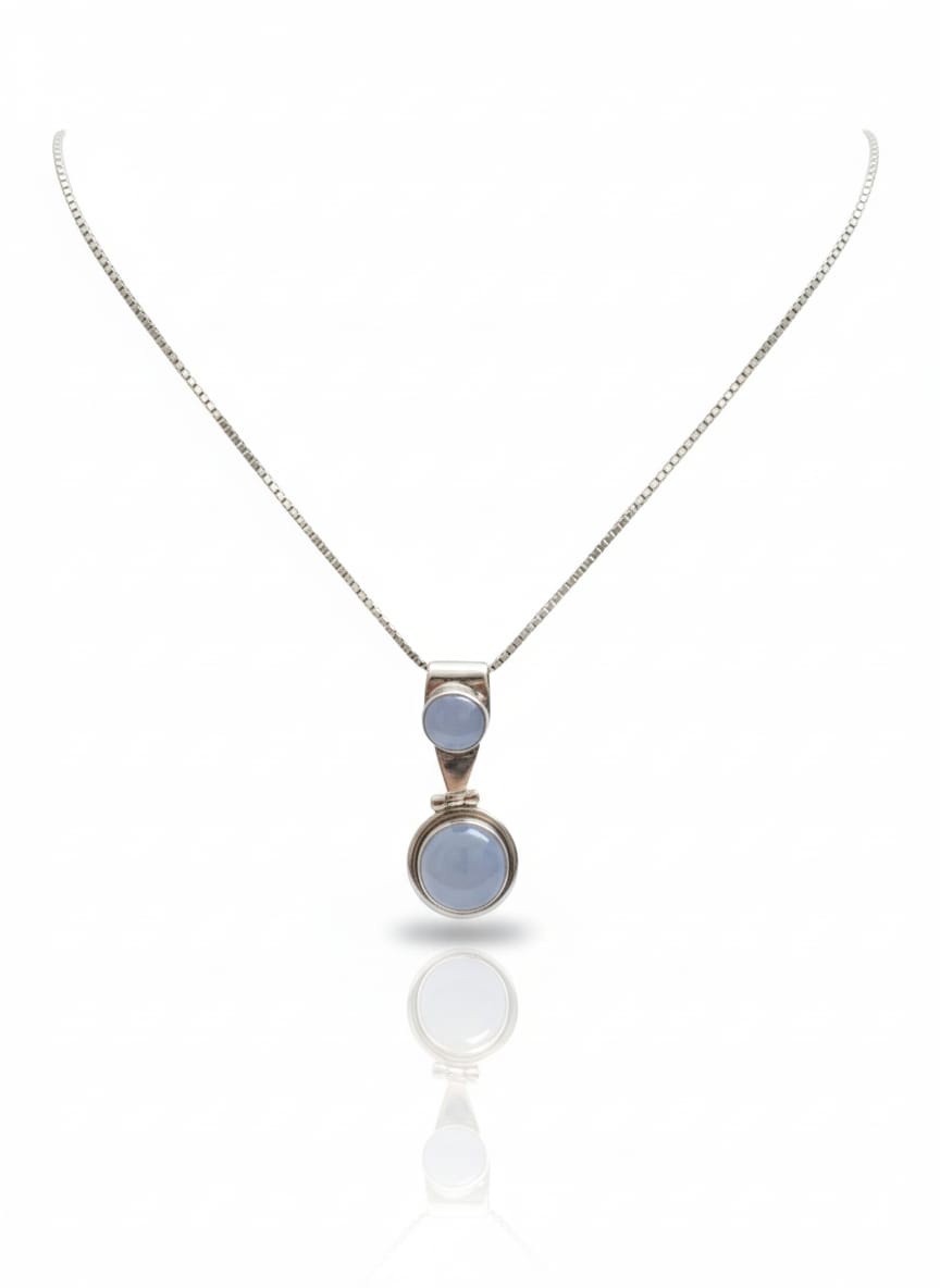 CALCITE PENDANT