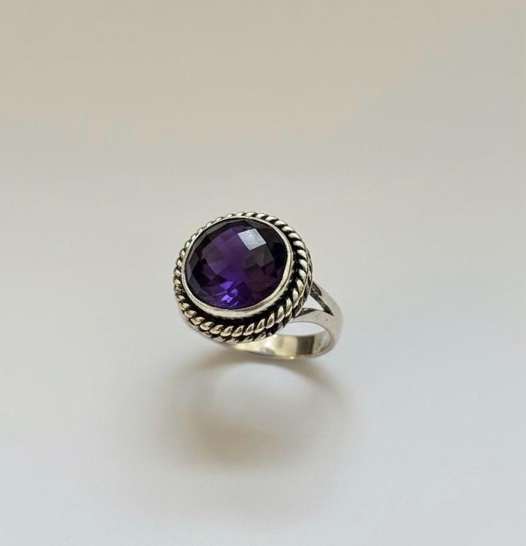 AMETHYST RING