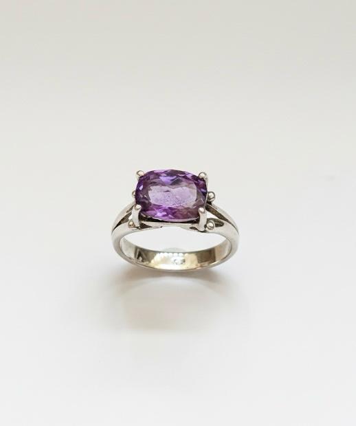 AMETHYST RING