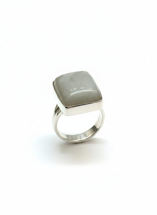 MOONSTONEONE RING