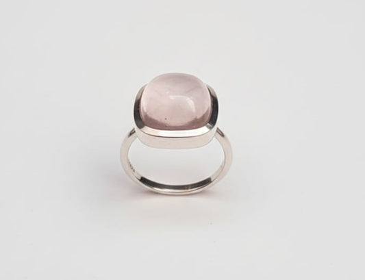 ROSE QUATS RING