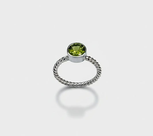 PERIDOT RING