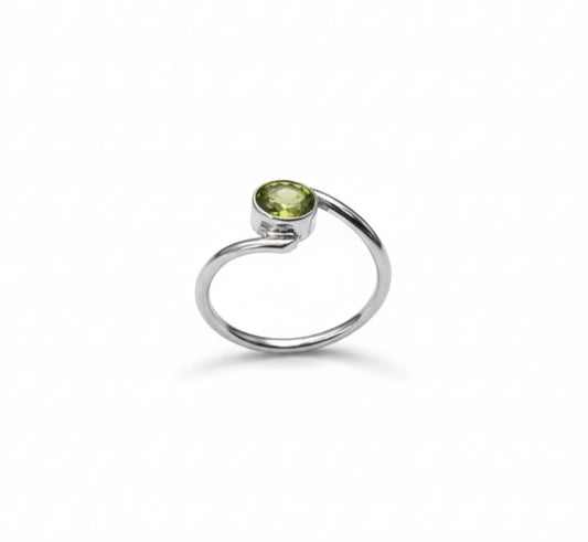 PERIDOT RING