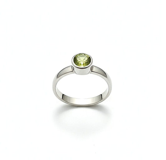 PERIDOT RING