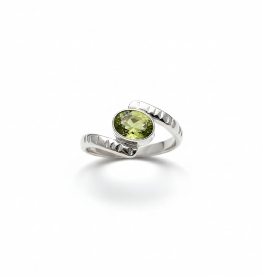 PERIDOT RING