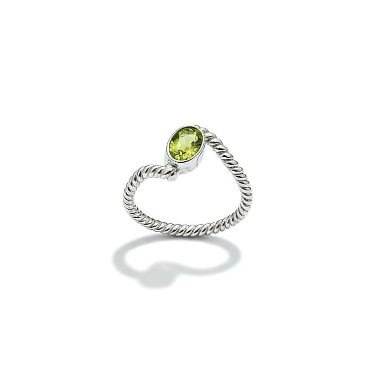 PERIDOT RING
