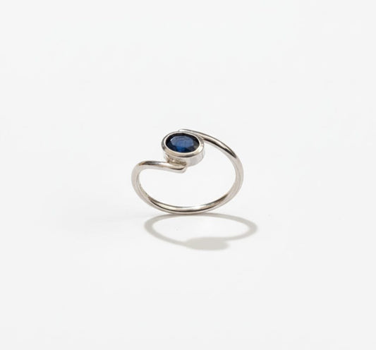 BLUE SAPPHIRE RING