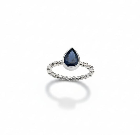 BLUE SAPPHIRE RING