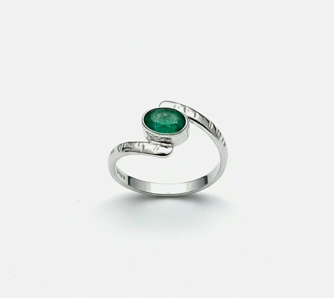 EMERALD RING